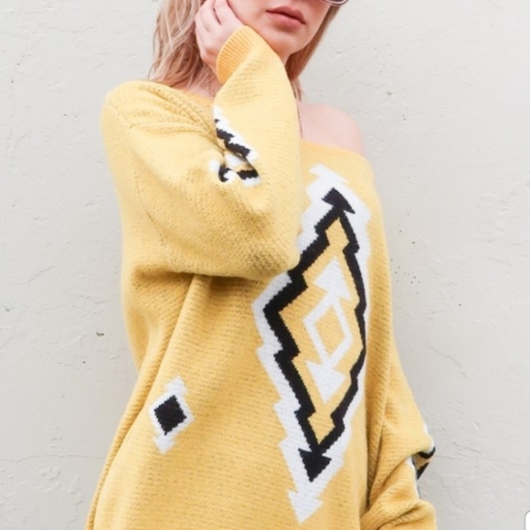 Native Aztec Pullover Sweater Golden Yellow NWT - Picture 3 of 4